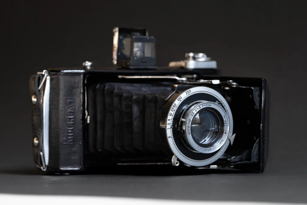 Moskva-1 film camera in horizontal and unfolded position